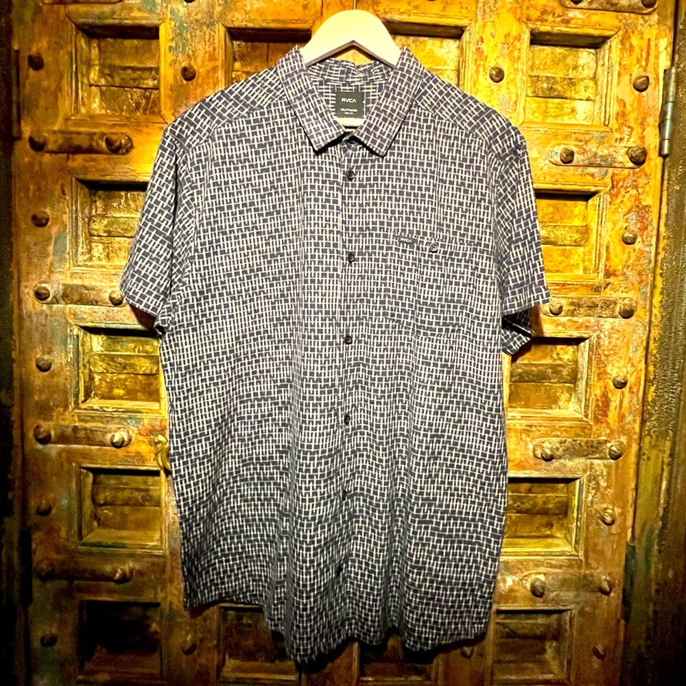RVCA Men’s Short Sleeve Button Down Navy